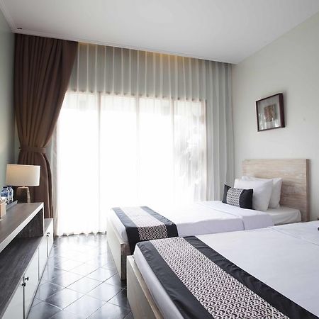 Casa De Apple Hotel Bandung Exterior photo